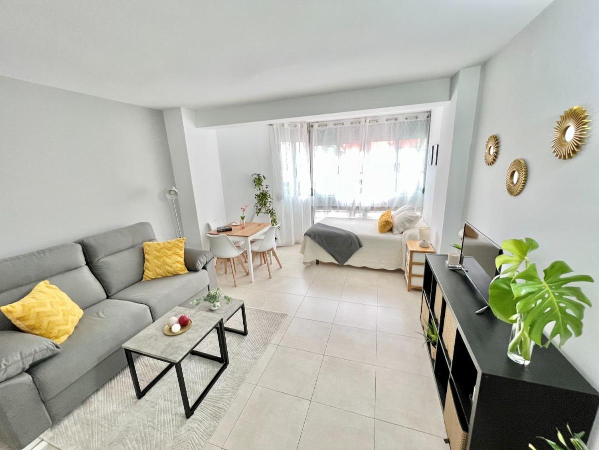 Precioso Estudio Con Piscina, Junto A La Playa Torre Del Mar Zewnętrze zdjęcie