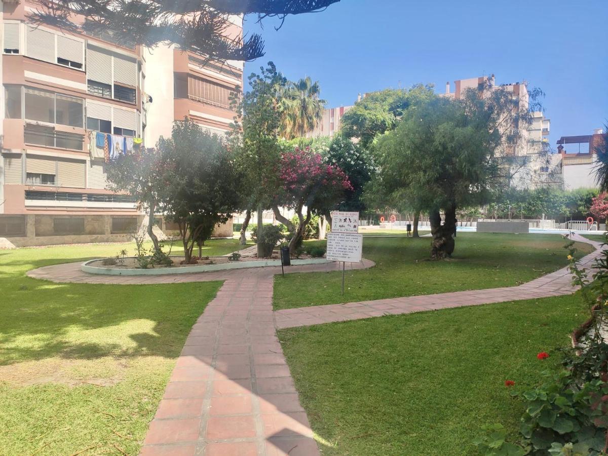 Precioso Estudio Con Piscina, Junto A La Playa Torre Del Mar Zewnętrze zdjęcie